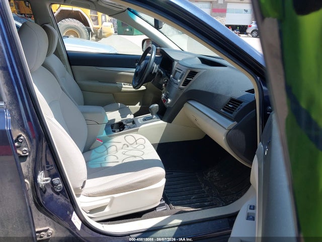 2014 Subaru Outback 2.5i Premium მანქანა იყიდება აუქციონზე, vin: 4S4BRCCC5E3262765, აუქციონის ნომერი: 45810088