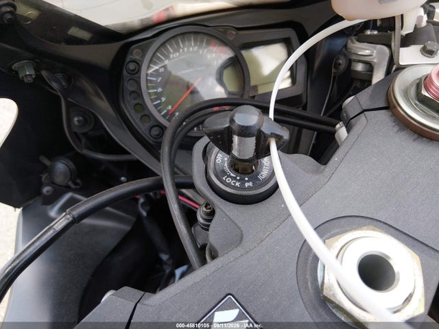 Продажа на аукционе авто 2006 Suzuki Gsx-r1000, vin: JS1GT76A562102724, номер лота: 45810105