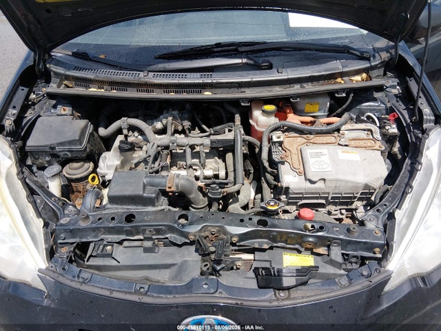 Toyota Prius C Two 2014 JTDKDTB32E1073796 Image 10