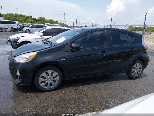 Toyota Prius C Two 2014 JTDKDTB32E1073796 Image 14