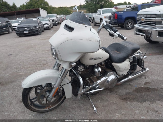 Harley-Davidson FLHX 2019 1HD1KBC15KB647126 Image 2