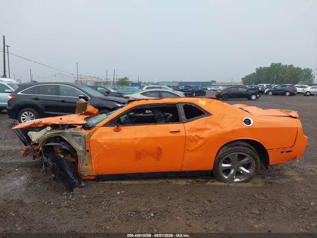 45810206 :رقم المزاد ، 2C3CDYBT8EH185476 vin ، 2014 Dodge Challenger R/t مزاد بيع