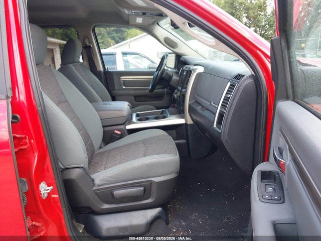 45810230 :رقم المزاد ، 1C6RR7GT0HS720752 vin ، 2017 Ram 1500 Big Horn  4x4 6'4 Box مزاد بيع