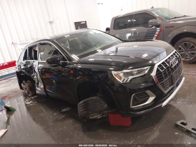 WA1BECF30K1080422 Audi Q3 2.0t Premium