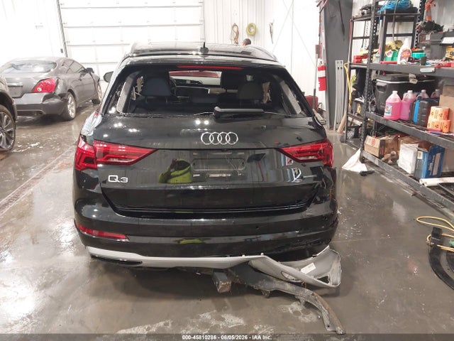 WA1BECF30K1080422 Audi Q3 2.0t Premium