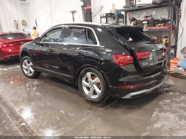 WA1BECF30K1080422 Audi Q3 2.0t Premium