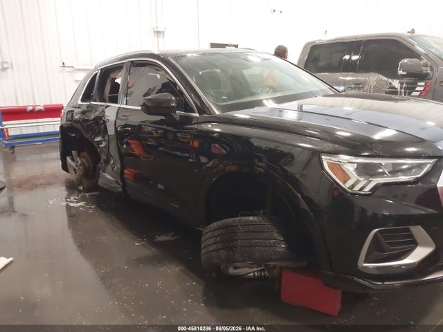 WA1BECF30K1080422 Audi Q3 2.0t Premium