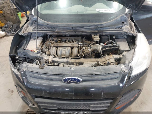 45810312 :رقم المزاد ، 1FMCU0F73FUA39572 vin ، 2015 Ford Escape S مزاد بيع