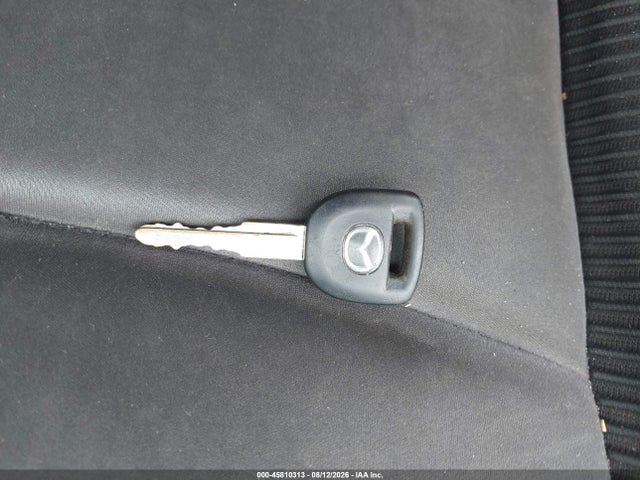 45810313 :رقم المزاد ، JM1FE17N840140693 vin ، 2004 Mazda Rx-8 Sport Automatic مزاد بيع