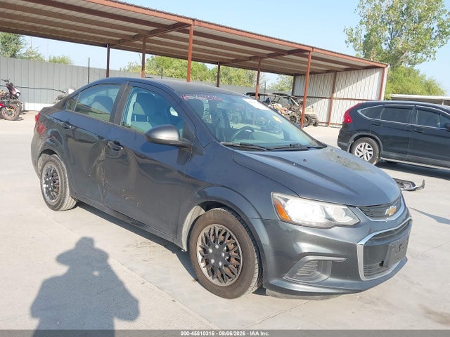 45810316 :رقم المزاد ، 1G1JB5SH1H4130123 vin ، 2017 Chevrolet Sonic Ls Auto مزاد بيع