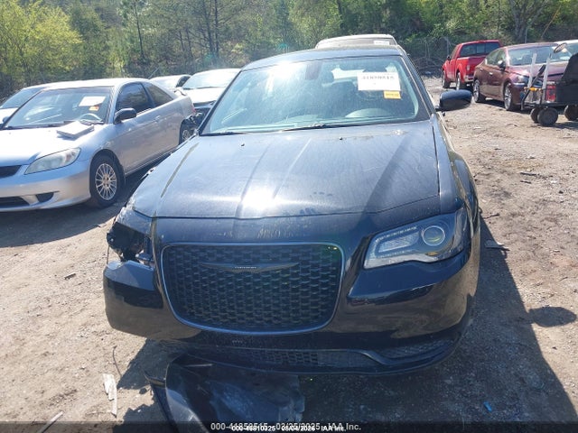 2022 Chrysler 300 Touring მანქანა იყიდება აუქციონზე, vin: 2C3CCAAG1NH236749, აუქციონის ნომერი: 45810325