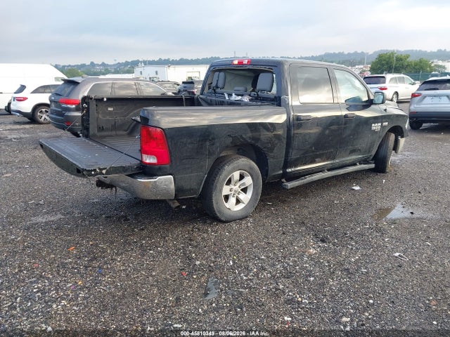 45810349 :رقم المزاد ، 3C6RR7KT7LG130474 vin ، 2020 Ram 1500 Classic Tradesman  4x4 5'7 Box مزاد بيع