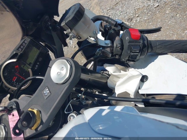 Suzuki GSX-R600 2023 JS1GN7FA7P7100598 Image 15