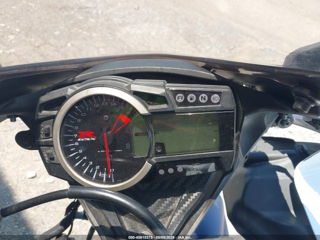Suzuki GSX-R600 2023 JS1GN7FA7P7100598 Image 7