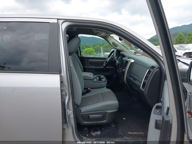 Продаж на аукціоні авто 2019 Ram 1500 Classic Big Horn  4x4 6'4 Box, vin: 1C6RR7TT8KS679218, номер лоту: 45810382