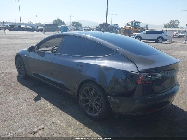 5YJ3E1EA9JF045401 Tesla Model 3 Long Range/mid Range