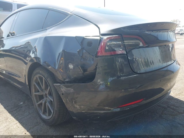 5YJ3E1EA9JF045401 Tesla Model 3 Long Range/mid Range