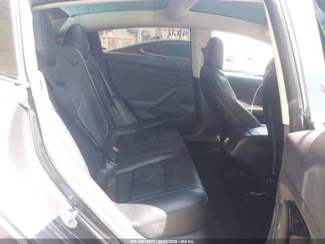 5YJ3E1EA9JF045401 Tesla Model 3 Long Range/mid Range