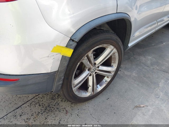 2014 Volkswagen Tiguan R-line მანქანა იყიდება აუქციონზე, vin: WVGAV3AX4EW063895, აუქციონის ნომერი: 45810431