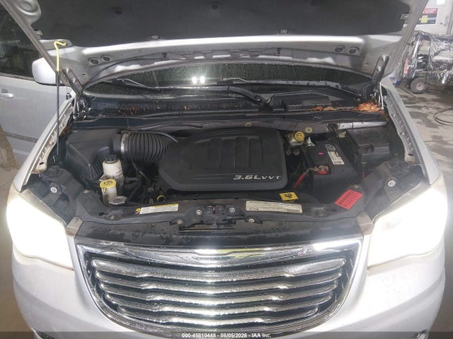 45810448 :رقم المزاد ، 2A4RR5DG6BR701601 vin ، 2011 Chrysler Town & Country Touring مزاد بيع