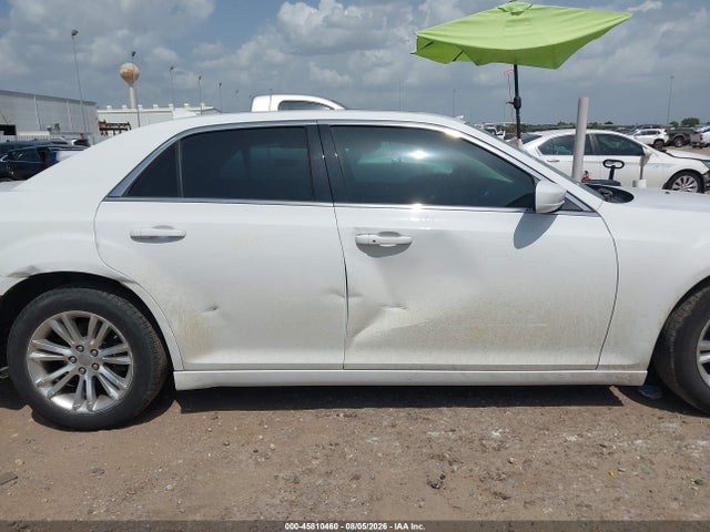 45810460 :رقم المزاد ، 2C3CCAAG0KH542417 vin ، 2019 Chrysler 300 Touring L مزاد بيع