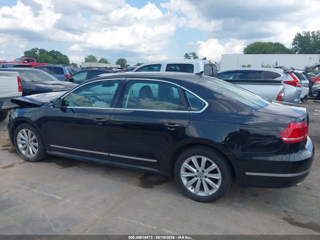 2012 Volkswagen Passat 2.5l Sel მანქანა იყიდება აუქციონზე, vin: 1VWCH7A32CC075175, აუქციონის ნომერი: 45810473