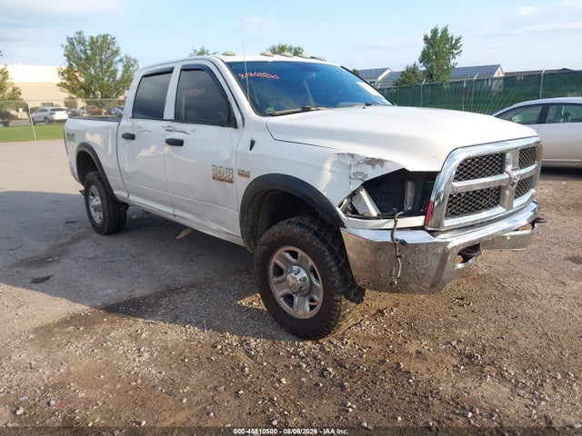 45810500 :رقم المزاد ، 3C6UR5CJ9HG759785 vin ، 2017 Ram 2500 Tradesman  4x4 6'4 Box مزاد بيع