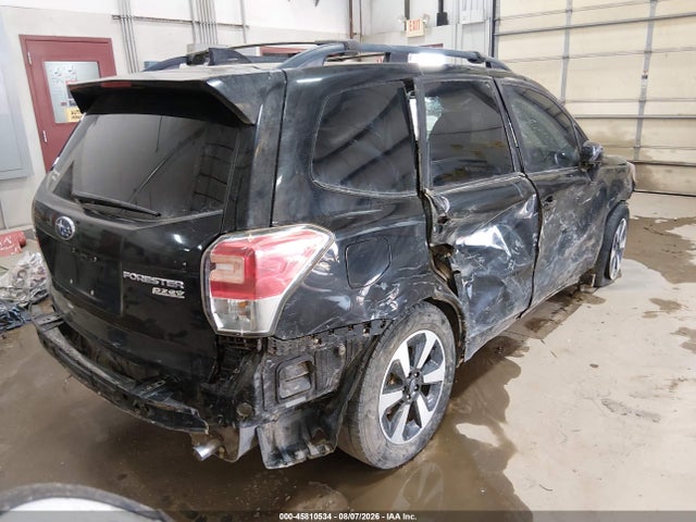 Subaru Forester 2.5i Premium 2017 JF2SJAEC9HH564114 Image 4