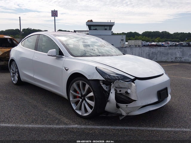 Продаж на аукціоні авто 2018 Tesla Model 3 Long Range/performance, vin: 5YJ3E1EB5JF055951, номер лоту: 45810576