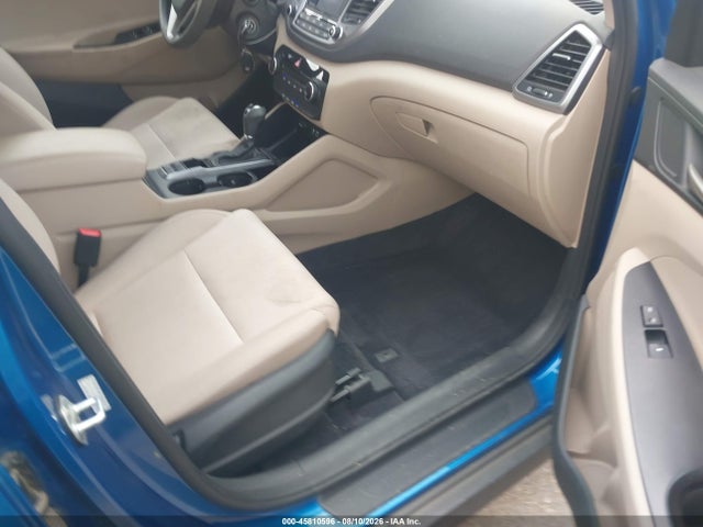 KM8J2CA4XJU783948 Hyundai TUCSON SE