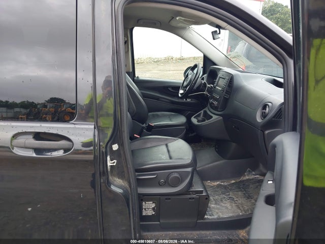 45810607 :رقم المزاد ، WD4PG2EE3J3411912 vin ، 2018 Mercedes-benz Metris مزاد بيع