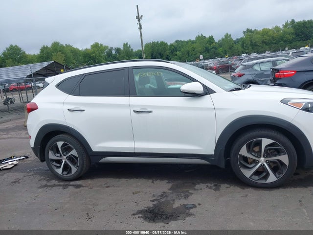 2017 Hyundai Tucson Limited მანქანა იყიდება აუქციონზე, vin: KM8J3CA27HU276057, აუქციონის ნომერი: 45810640