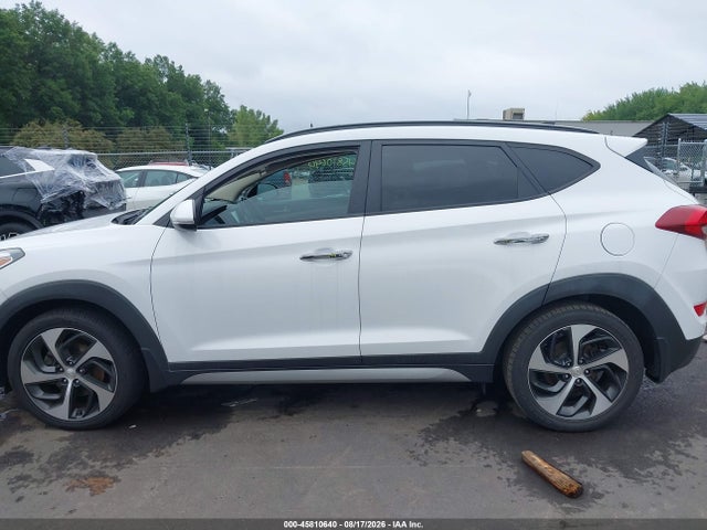 2017 Hyundai Tucson Limited მანქანა იყიდება აუქციონზე, vin: KM8J3CA27HU276057, აუქციონის ნომერი: 45810640