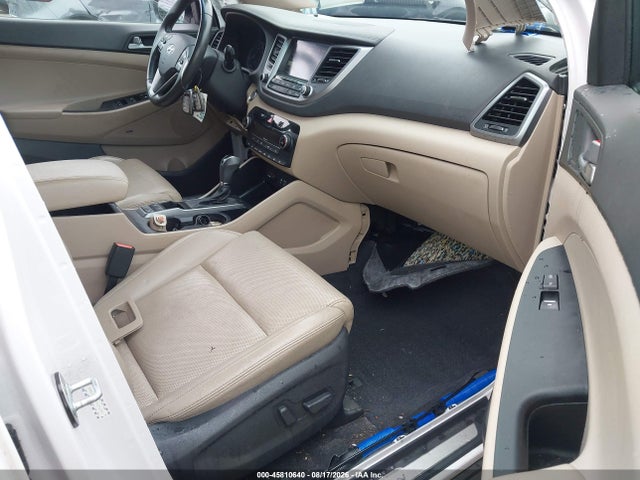 2017 Hyundai Tucson Limited მანქანა იყიდება აუქციონზე, vin: KM8J3CA27HU276057, აუქციონის ნომერი: 45810640