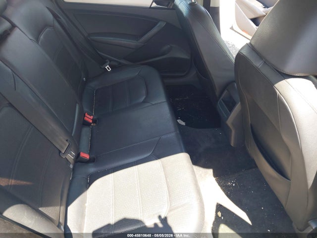 2012 Volkswagen Passat 2.5l Se მანქანა იყიდება აუქციონზე, vin: 1VWBP7A30CC072130, აუქციონის ნომერი: 45810648