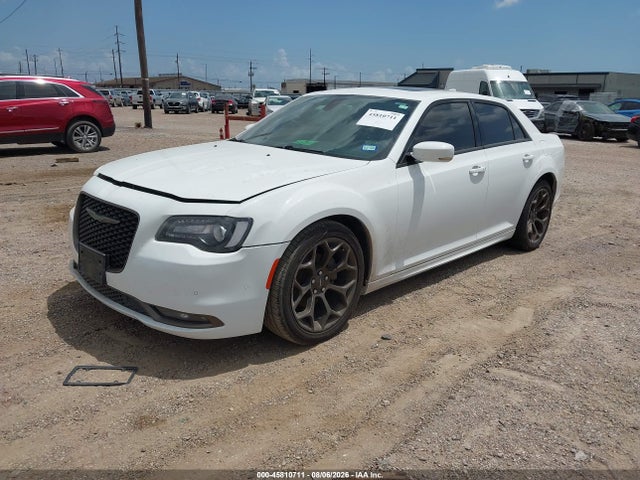 Продажа на аукционе авто 2016 Chrysler 300 300s Alloy Edition, vin: 2C3CCABG5GH324950, номер лота: 45810711
