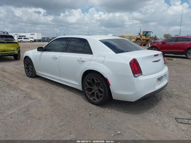 Продажа на аукционе авто 2016 Chrysler 300 300s Alloy Edition, vin: 2C3CCABG5GH324950, номер лота: 45810711