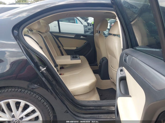 Продажа на аукционе авто 2015 Volkswagen Jetta 1.8t Se, vin: 3VWD07AJ3FM303665, номер лота: 45810741