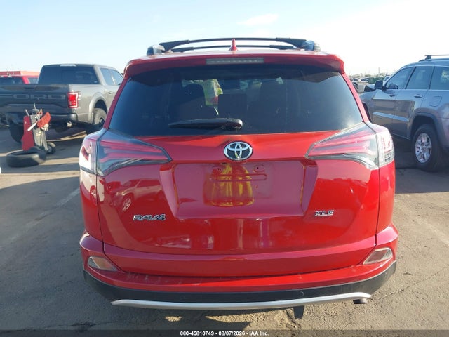 Toyota Rav4 Xle 2017 JTMWFREV7HJ106596 Image 16