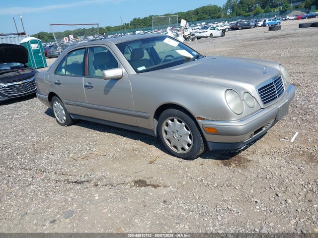 Продажа на аукционе авто 1996 Mercedes-benz E 320, vin: WDBJF55F2TJ019367, номер лота: 45810783