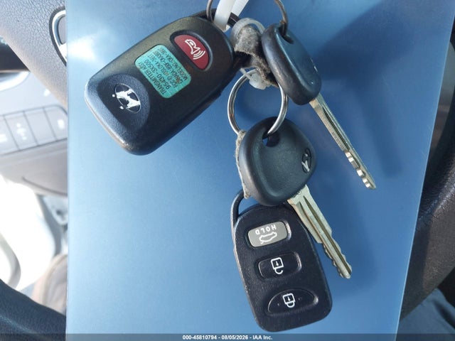 5NPDH4AE0FH593737 Hyundai ELANTRA SE