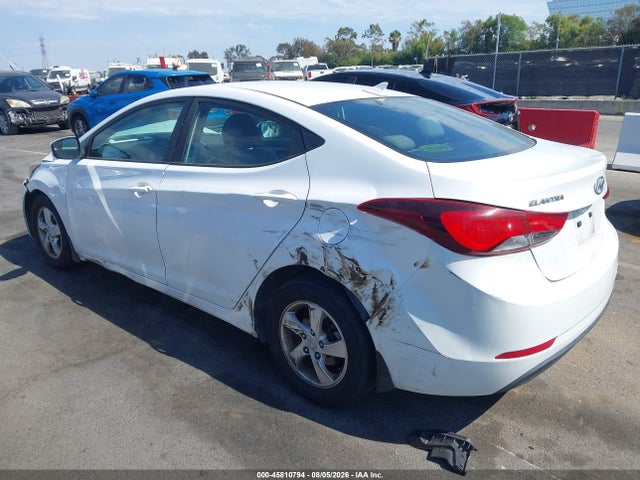 5NPDH4AE0FH593737 Hyundai ELANTRA SE
