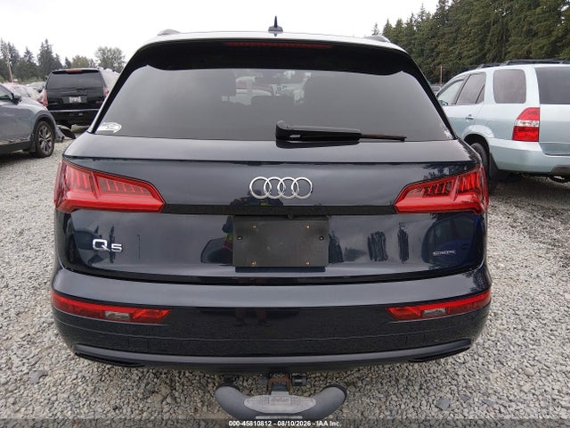 WA1CNAFY8K2063186 Audi Q5 45 Premium