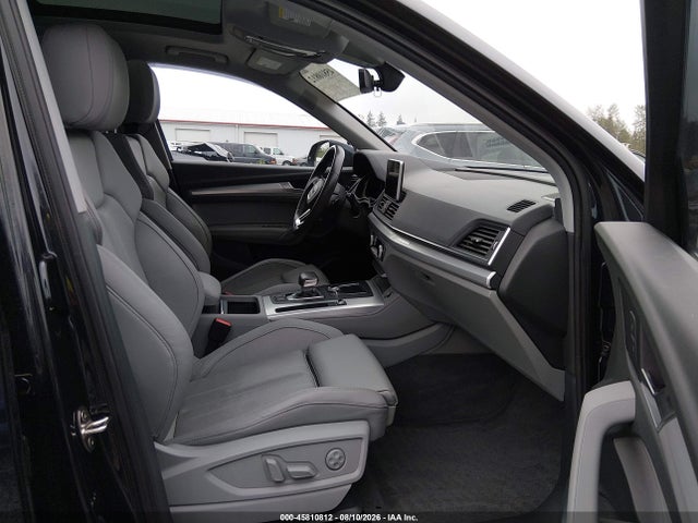 WA1CNAFY8K2063186 Audi Q5 45 Premium