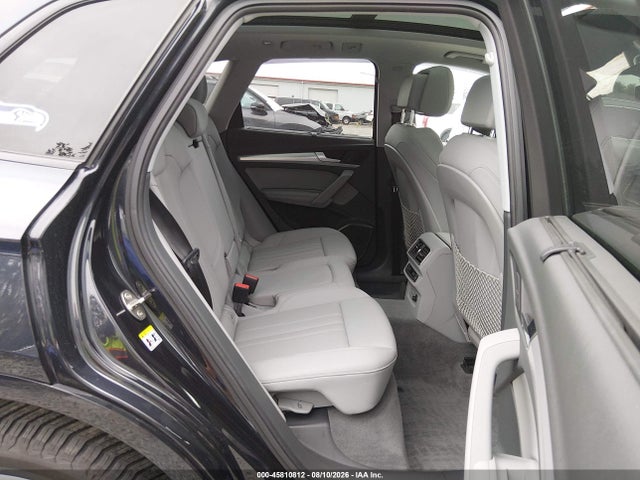 WA1CNAFY8K2063186 Audi Q5 45 Premium