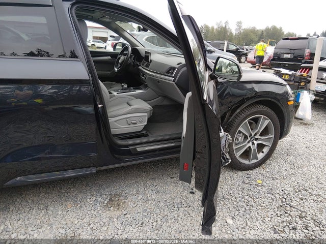 WA1CNAFY8K2063186 Audi Q5 45 Premium