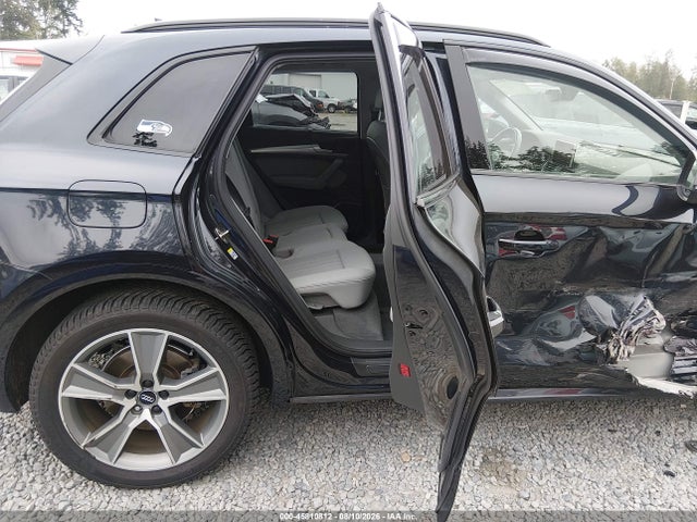WA1CNAFY8K2063186 Audi Q5 45 Premium