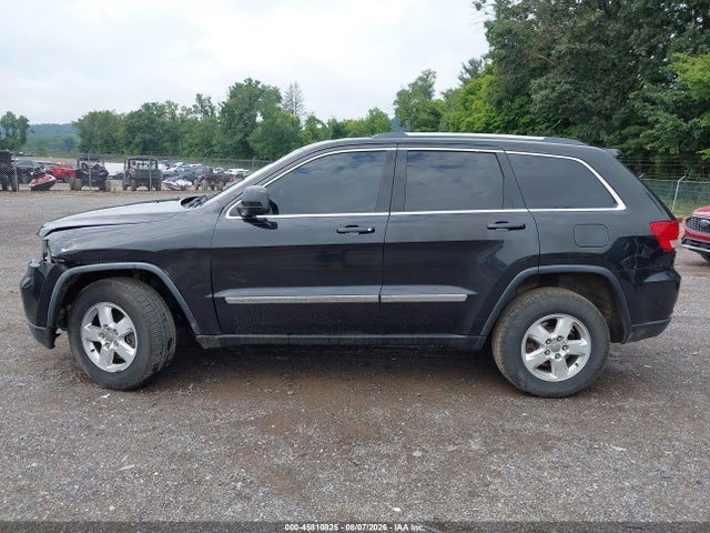 2013 Jeep Grand Cherokee Laredo მანქანა იყიდება აუქციონზე, vin: 1C4RJFAG6DC633495, აუქციონის ნომერი: 45810825