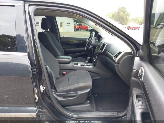 2013 Jeep Grand Cherokee Laredo მანქანა იყიდება აუქციონზე, vin: 1C4RJFAG6DC633495, აუქციონის ნომერი: 45810825