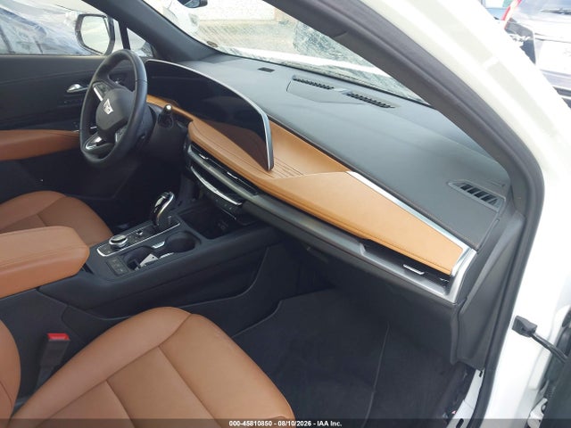 45810850 :رقم المزاد ، 1GYFZCR42SF113854 vin ، 2025 Cadillac Xt4 Fwd Premium Luxury مزاد بيع